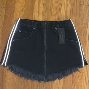 New LF Black Zip Skirt!!